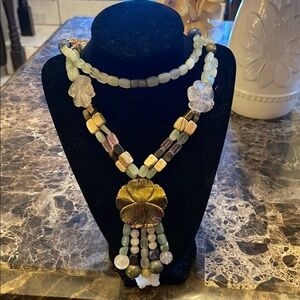 Gold and Green Ornate Pendant Necklace